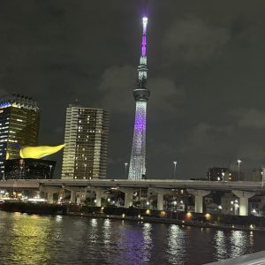 Tokyo Skytree om aftenen